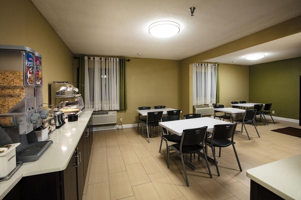 Hotel Super 8 By Wyndham St Charles Saint Charles Exterior foto